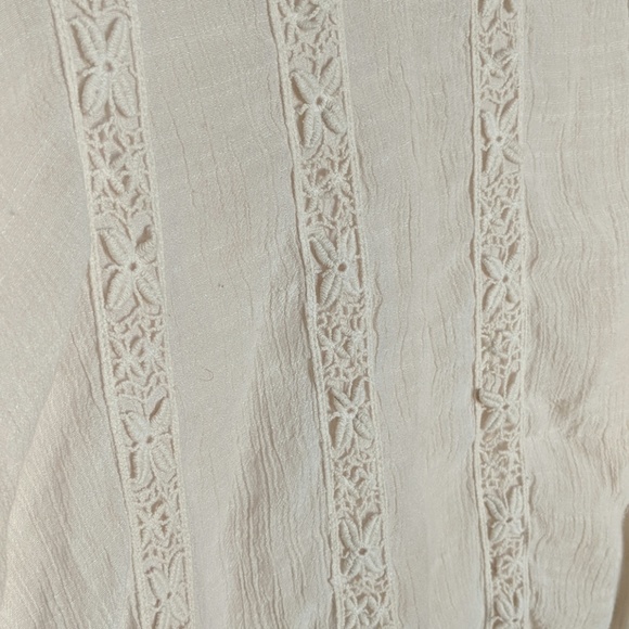 Blouse - Picture 2 of 3